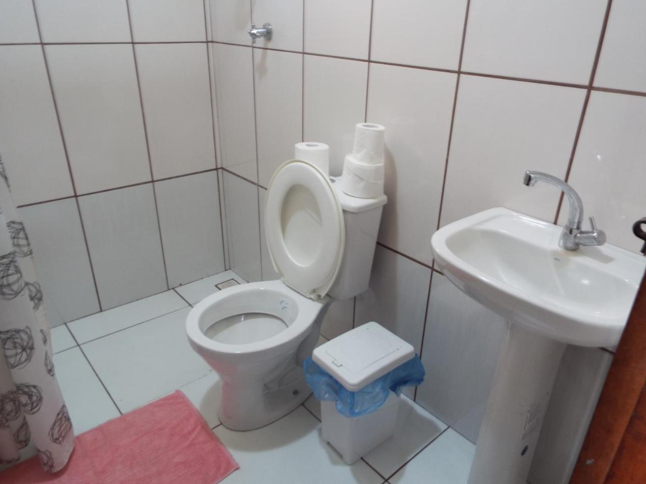 פאראטי Livina Hostel מראה חיצוני תמונה